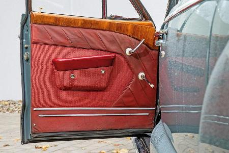 BMW 2600 L (Typ 502,V8), Trinnenseite