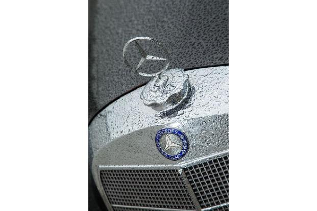 Mercedes-Benz 300, W186/II, Stern, Khlergrill