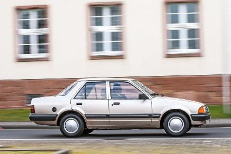 Ford Orion 1.6 GL, Seitenansicht