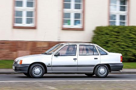 Opel Kadett 1.6i, Seitenansicht