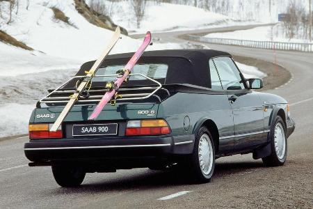 Saab 900 Cabriolet, Heckansicht, Skibrcke