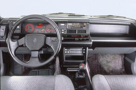 Renault 21 Turbo, Cockpit, Lenkrad