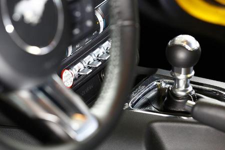 Ford Mustang GT 5.0 Ti-VCT V8, Schalthebel