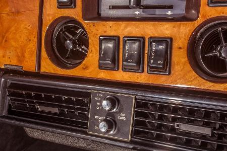 Bristol 412 SII Zagato, Bedienelemente
