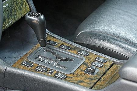 Mercedes-Benz E50 AMG, Schalthebel