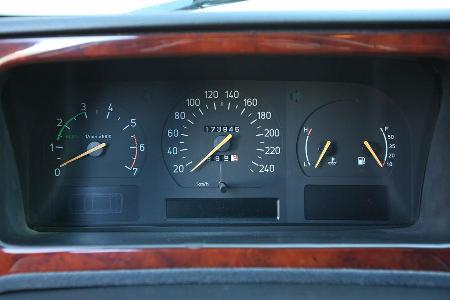 Saab 9000 CSE 2.0 T, Rundinstrumente