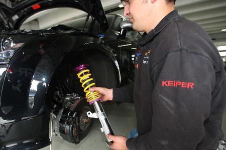 Grundlegende Arbeiten am Fahrwerkssetup machen jedoch erst nach weiteren Testfahrten Sinn.