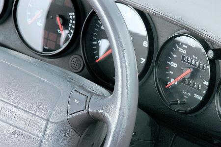 Ab 1992 hatten alle Porsche 964 Airbag-Lenkräder.