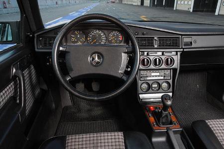 Mercedes 190 E 2.5-16 EVO II, Detail, Cockpit