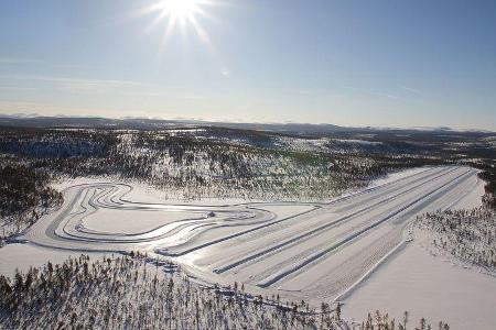 Nokian Tyres‘ Testgelände „White Hell“ Ivalo