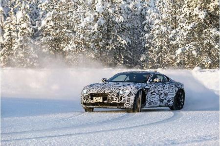 Aston_Martin_DB11_getarnt_Mitfahrt_Winter