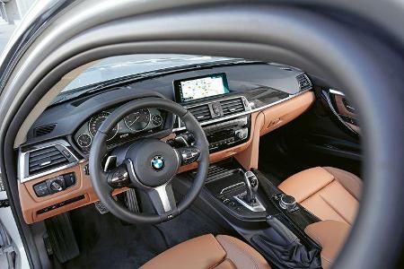 BMW 340i xDrive Touring, Cockpit