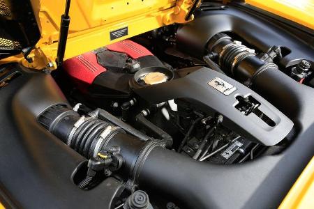 Ferrari 488 Spider, Motor