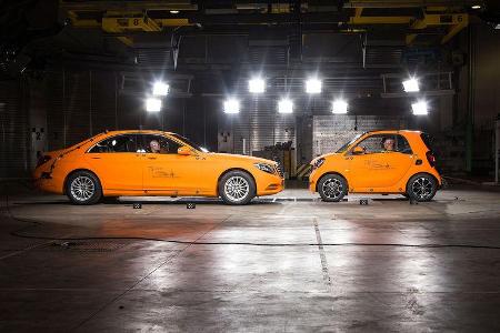 Technologiezentrum Fahrzeugsicherheit (TFS) Daimler, Crashtest
