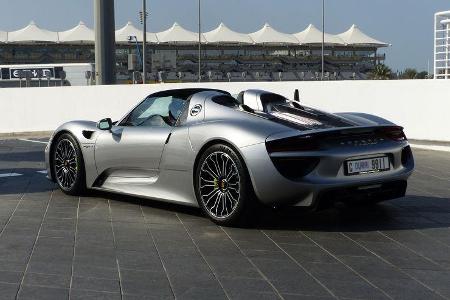 Porsche 918 - GP Abu Dhabi - Carspotting 2015