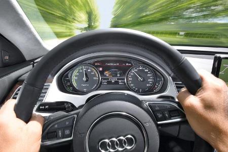 Audi A8 Hybrid, Lenkrad, Rundelemente