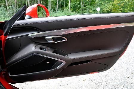 Porsche 911 Carrera, Türverkleidung, Ablage
