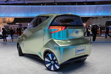 Nissan Pivo 3