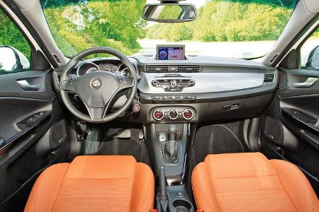Alfa Giulietta 2.0 JTDM TCT, Cockpit