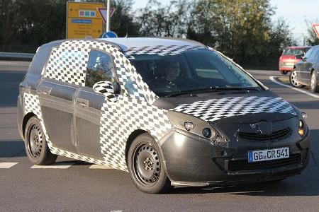 Erlkönig Opel Zafira