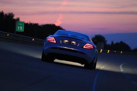 Highspeed-Test, Nardo, ams1511, 391km/h, MKB Mercedes SLR McLaren, Heck, Nacht, Schlusslichter