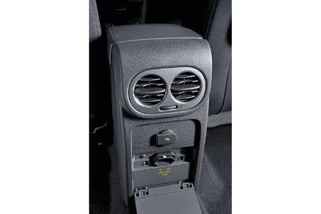 VW Tiguan 230-V-Steckdose