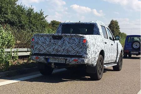 Mercedes GLT Pickup Erlkönig