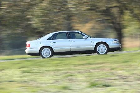 Youngtimer-Fahrbericht-Audi-A8-4.2-Seite