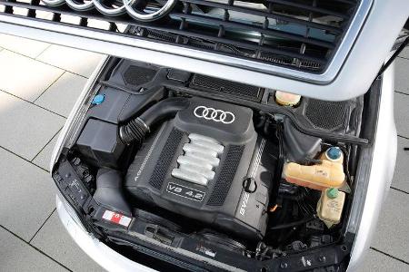 Youngtimer-Fahrbericht-Audi-A8-4.2-Motor