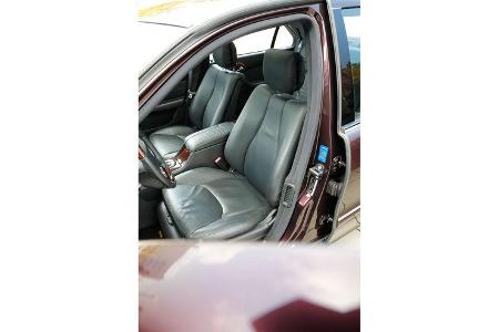 Youngtimer-Fahrbericht-Mercedes-S-500-Interieur