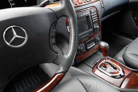 Youngtimer-Fahrbericht-Mercedes-S-500-Interieur