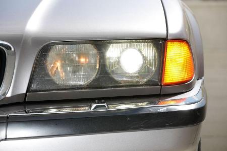 Youngtimer-Fahrbericht-BMW-740i-Front
