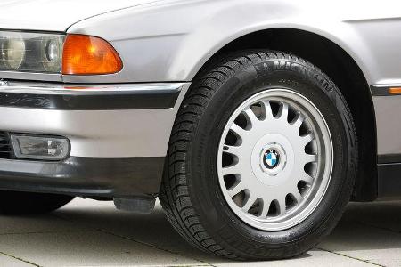Youngtimer-Fahrbericht-BMW-740i-Felge