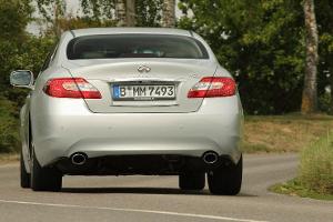 Infiniti M35h GT im Fahrbericht