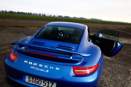 Porsche 911 Turbo S, Heckansicht, Heckflügel