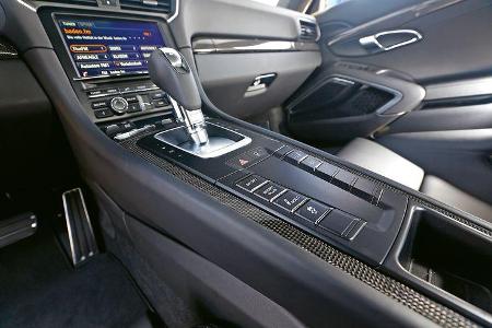 Porsche 911 Turbo S, Mittelkonsole