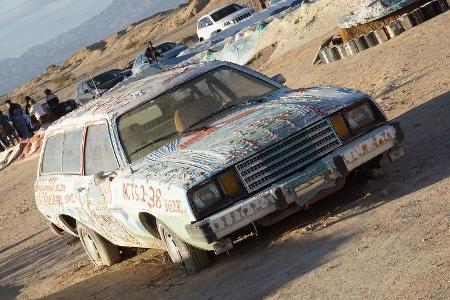 Salvation Mountain Cars, Ford Pinto