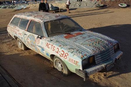 Salvation Mountain Cars, Ford Pinto