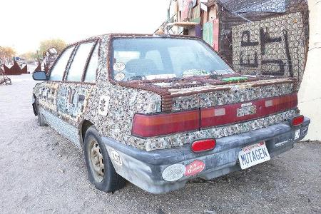 Salvation Mountain Cars, Slab City, East Jesus, Honda Civic Sedan Mutagen