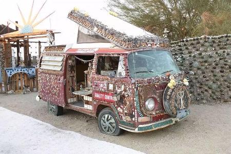 Salvation Mountain Cars, Slab City, East Jesus, VW Bulli