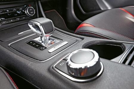 Mercedes A 45 AMG, Bedienelemente, Schalthebel