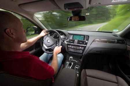 BMW X4 xDrive 35d, Cockpit, Fahrersicht