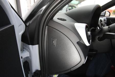 Audi A1 E-Tron, Stromzufuhr, Schalter