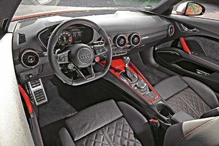 Audi TT RS Coupé, Cockpit