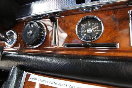 Mercedes 600, Armaturenbrett