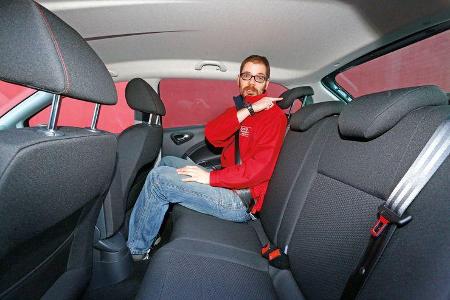 Seat Ibiza ST 1.6 TDI, Rücksitz, Beinfreiheit