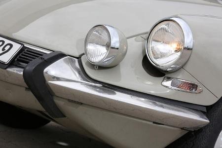 Citroën DS, Frontscheinwerfer