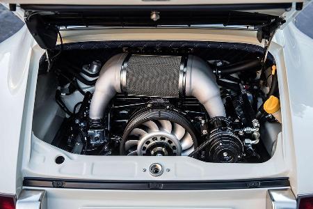 06/2016 Singer Porsche 911 Newscastle
