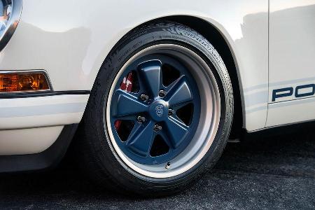 06/2016 Singer Porsche 911 Newscastle