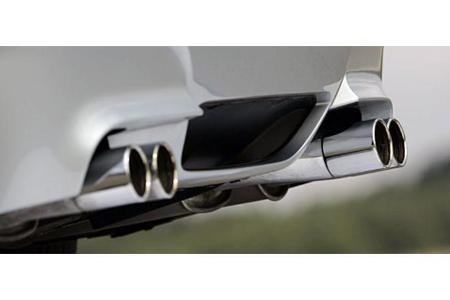 Der kernige Sound des V10 entweicht wie beim AMG aus je zwei doppelten Endrohren
